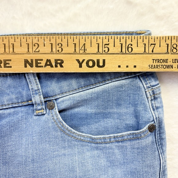 Talbots Jeans Women Sz 14 Petite Medium Wash High Waist Curvy Straight Leg - Picture 4 of 12